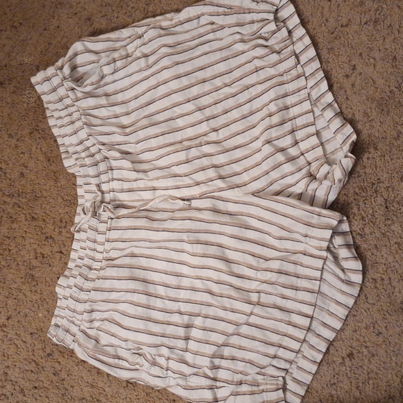 Old Navy Pants - Shorts